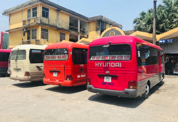 Bến xe khách thị trấn Quế